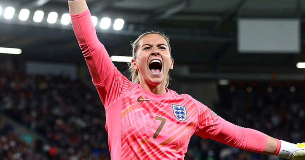 Ronaldo và chiếc ghế dự bị: cái chết được báo trước quá lâu