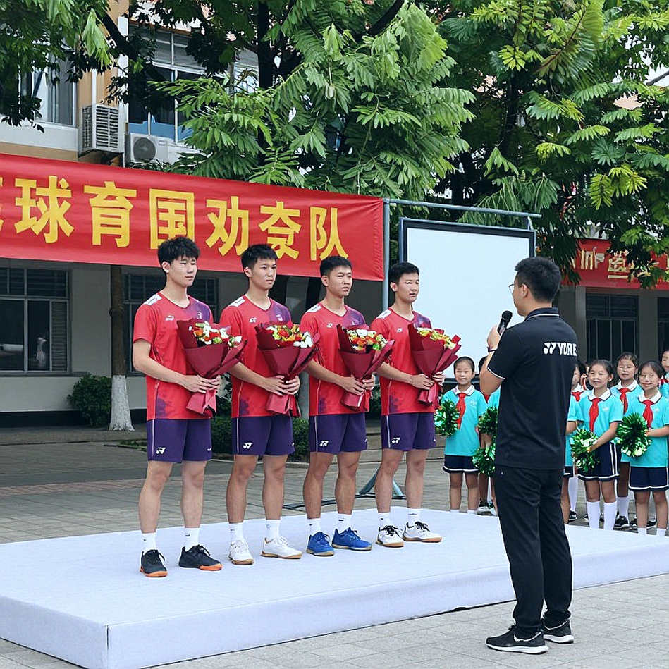 Kumamoto Masters 2026: Shi Yuqi rút lui, Li Shifeng gánh tuyến đơn nam Trung Quốc