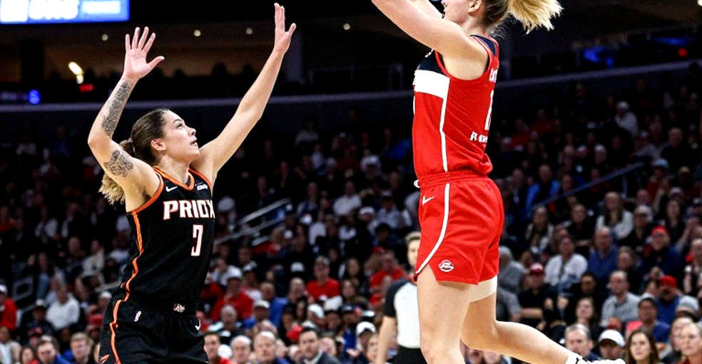 June Mar Fajardo chạm 10.001 điểm: tầng tinh hoa ghi điểm của PBA đang già đi từ trên đỉnh