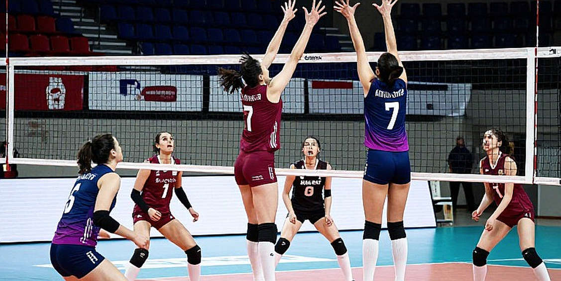Lublin thắng 3-0 nhưng Siêu Cúp Ba Lan không đo bằng một set 34-32