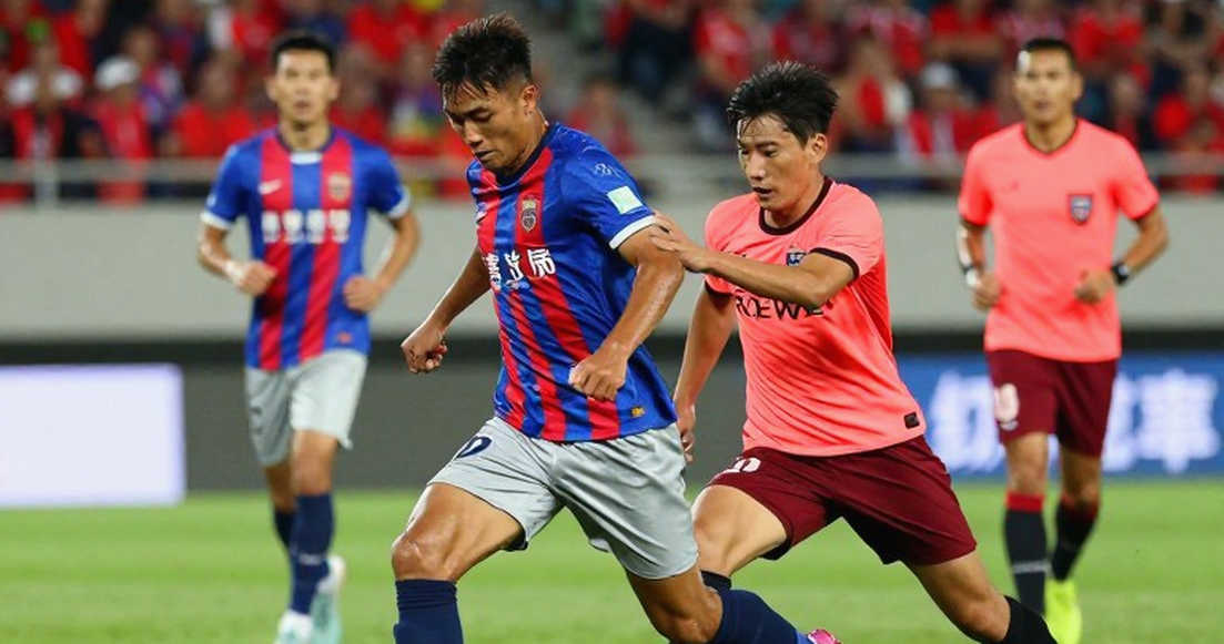 VAR ở V.League: Khi mắt máy không thay được tiếng còi