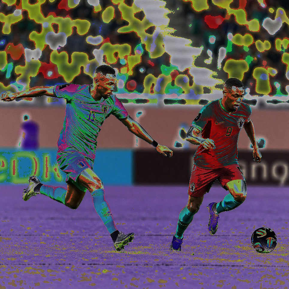 Những bước chân thầm lặng: hành trình của người gác đêm tại sân tập V-League Những bước chân thầm lặng: hành trình của người gác đêm tại sân tập V-League