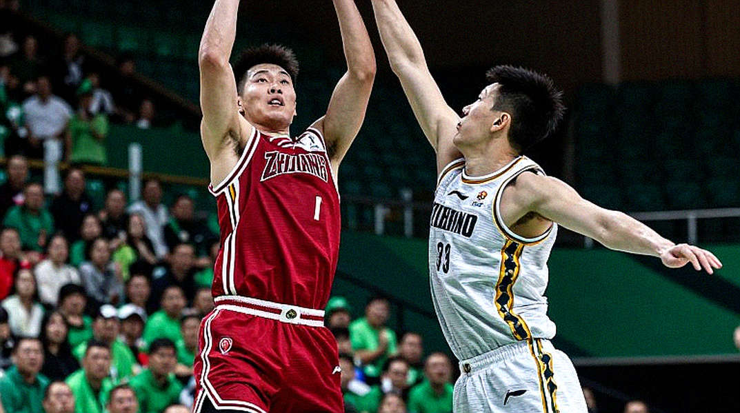 Real Madrid hạ Maccabi bằng bảng rổ và chuyển tiếp: chuỗi 8-22 phơi ra lỗ hổng đường chuyền vào nách